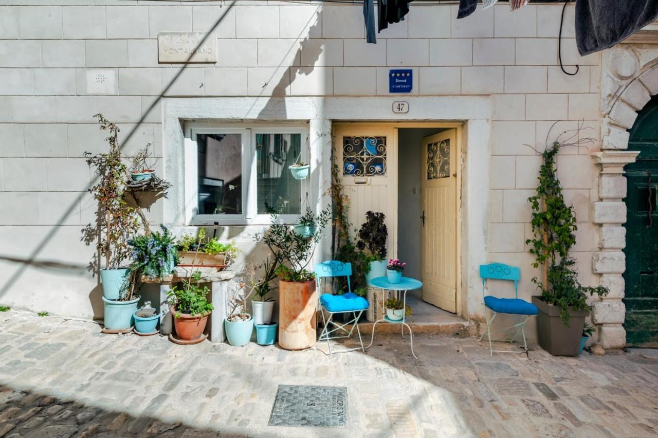 Apartments Casa Ivona โรวีน ภายนอก รูปภาพ