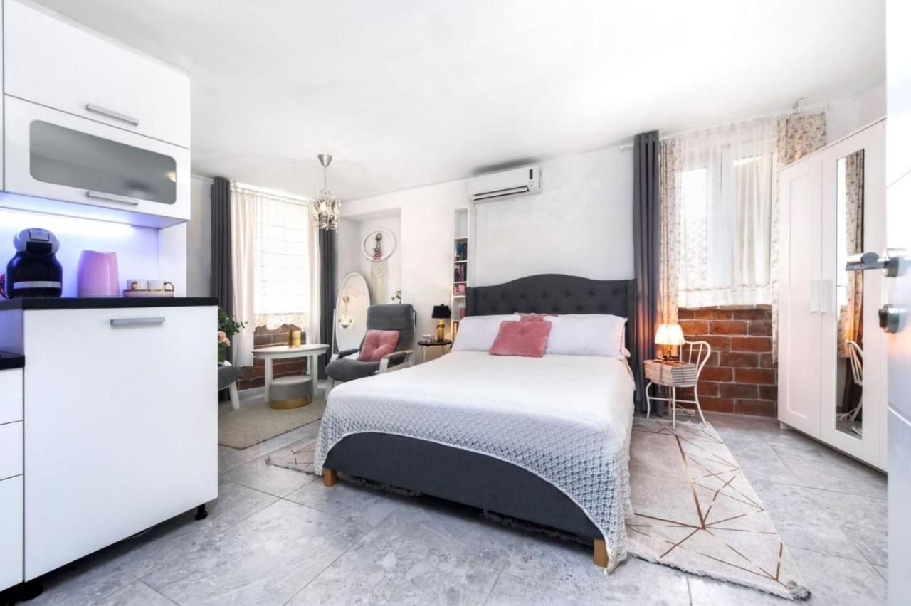 Apartments Casa Ivona โรวีน ภายนอก รูปภาพ