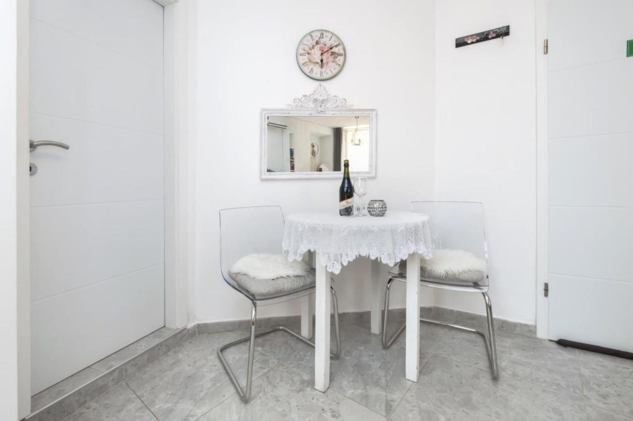 Apartments Casa Ivona โรวีน ภายนอก รูปภาพ
