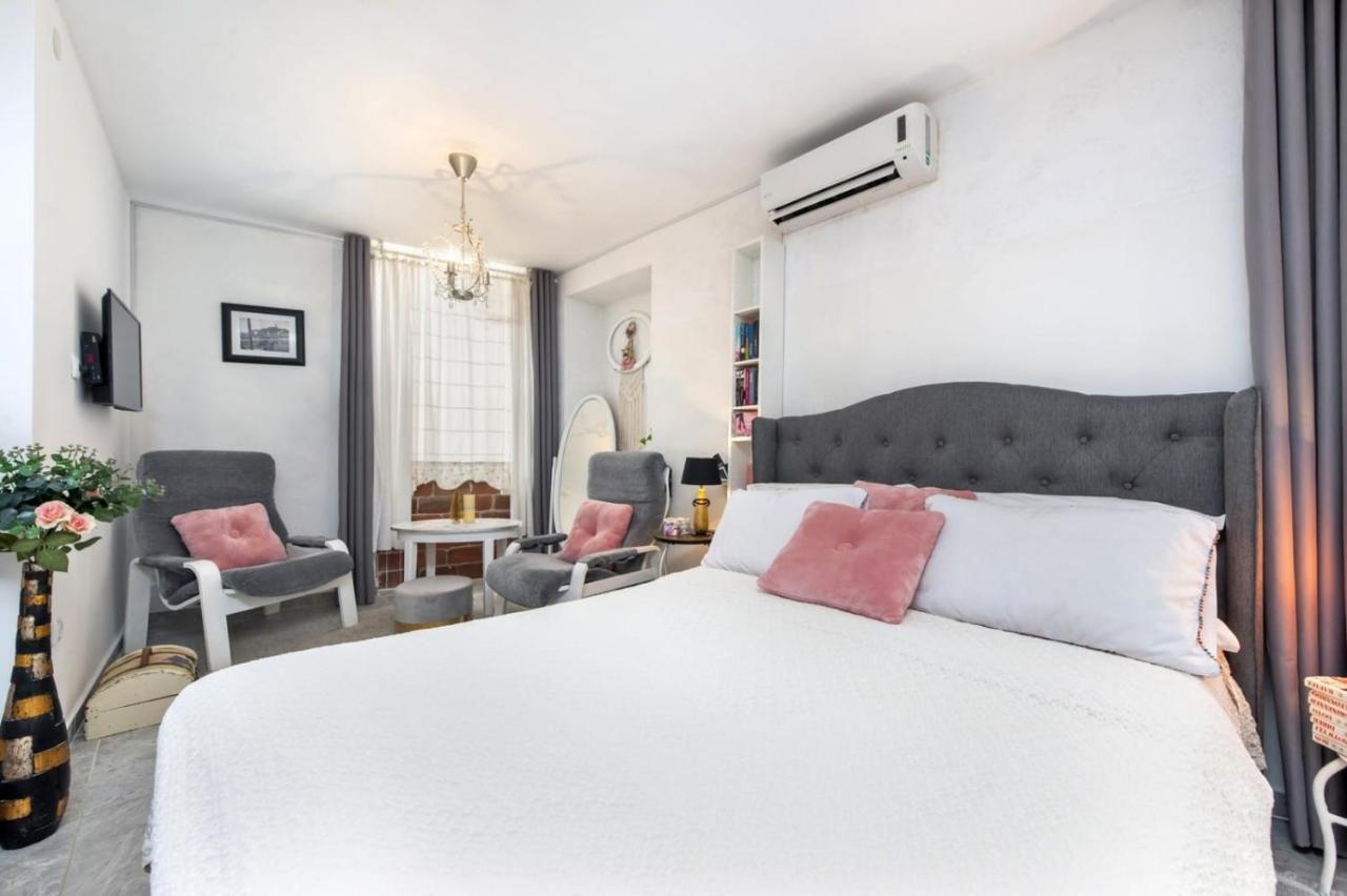Apartments Casa Ivona โรวีน ภายนอก รูปภาพ